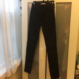 Levi’s 710 Super Skinny Jeans black size 28